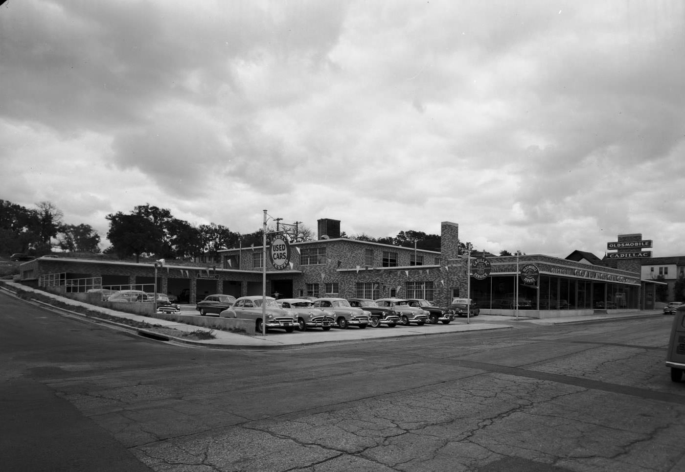 Goad Motor Oldsmobile Cadillac Dealership, 1952