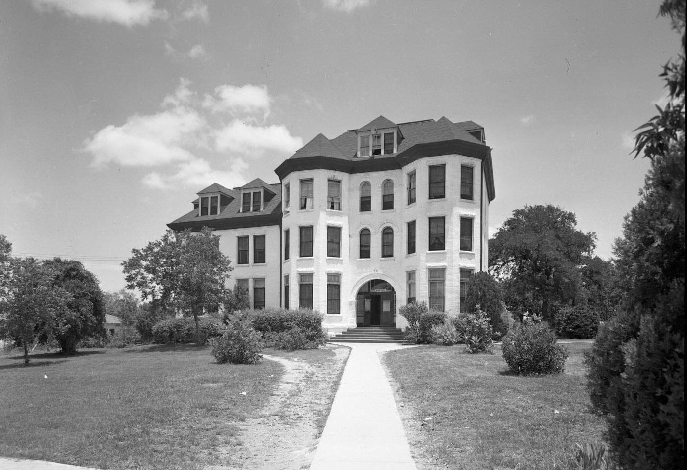 Exterior of Beard Hall at Huston-Tillotson College, 1950.