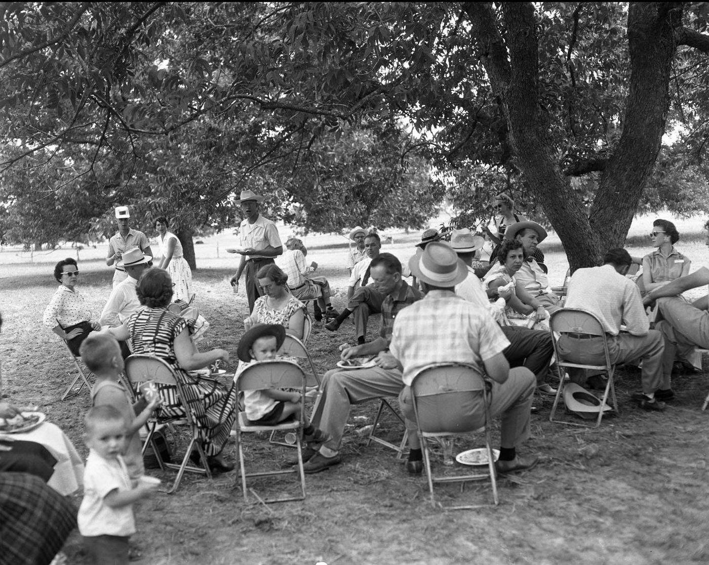 People Dining at Shorthorn Bar-B-Q, 1956.