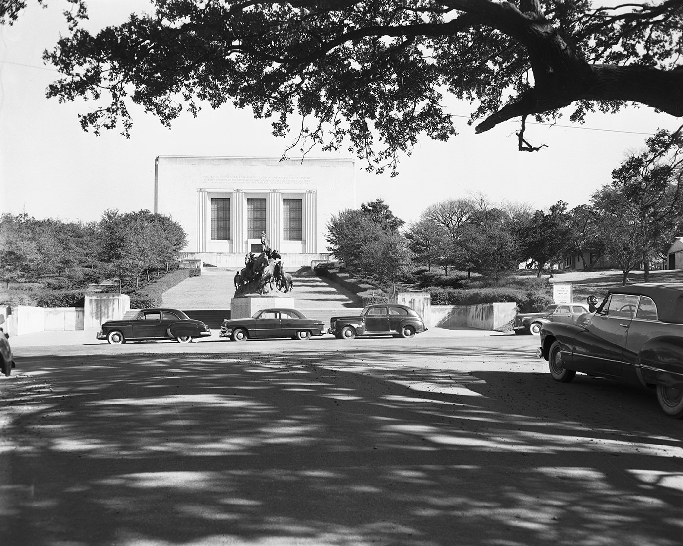 Exterior of Texas Memorial Museum, Austin, 1951.