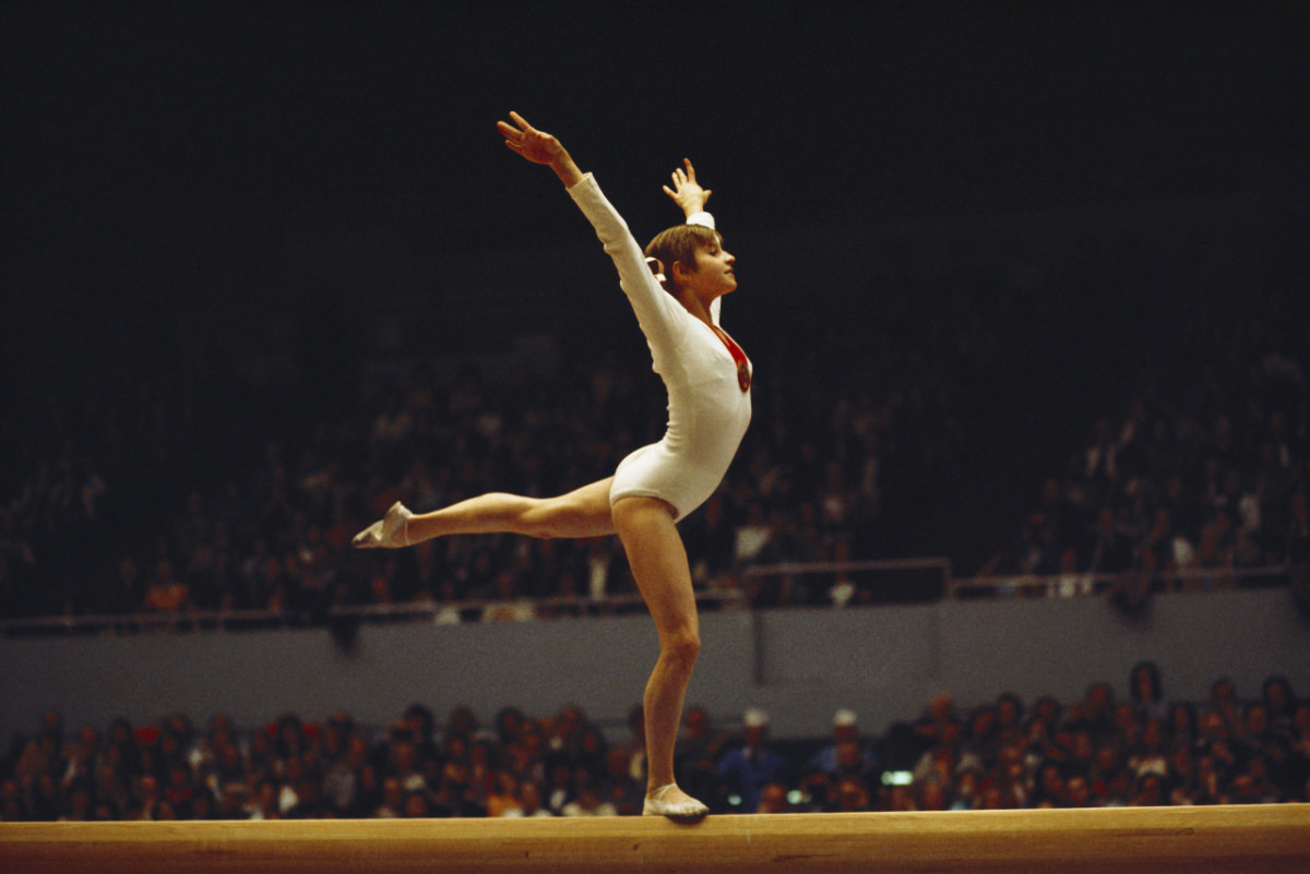 Dead Loop: Dive into Rare Visuals of the Gymnastics Move So Dangerous, It Was Banned After One Performance