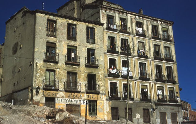 Apartment building, Madrid, Spain, 1961