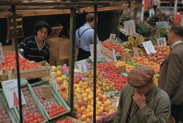 Fruit stalls, Guildford, England, June 2, 1961