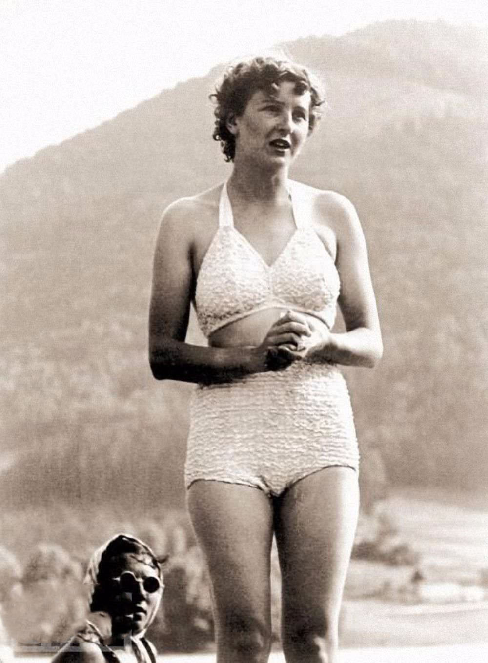 Braun in her bathing suit near Berchtesgaden, Germany, 1940.