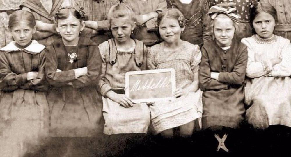 Nine-year-old Eva Braun (second from right), with some of her classmates at the Beilngries convent school Beilngries, Germany, 1922.