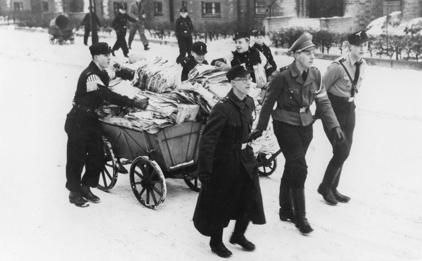 Snow on vehicles in Germany, 1940-1950.