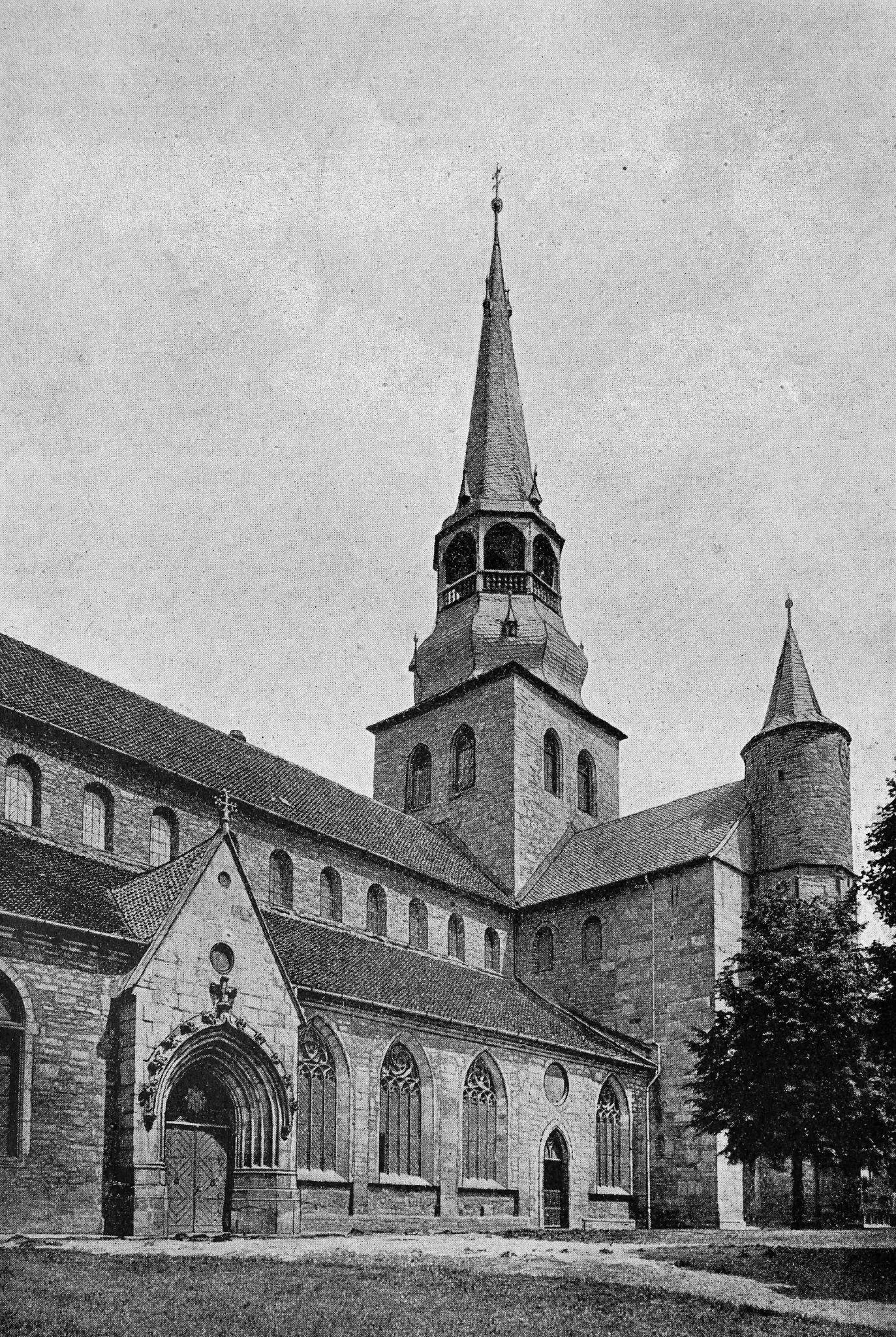Michaeliskirche, Hildesheim, 1880.