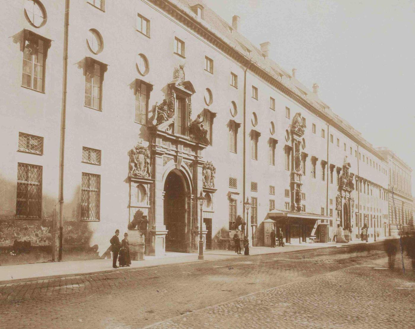 Konigliche alte Residenz, Munich, 1880