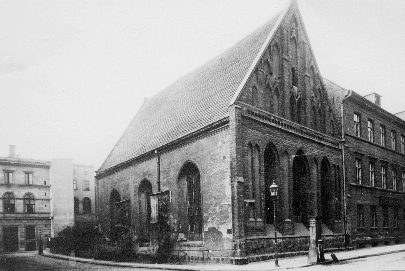 Berlin: Chapelle of the Holy Ghost hospital, 1887.