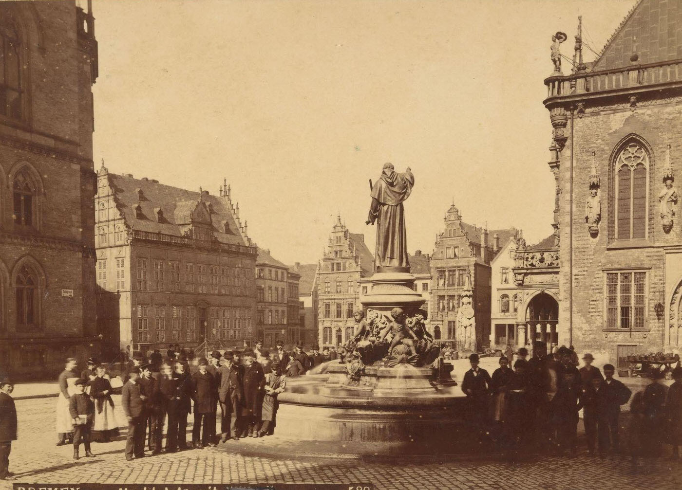 View of Bremer Marktplatz with historical figures, Louis Koch, 1880