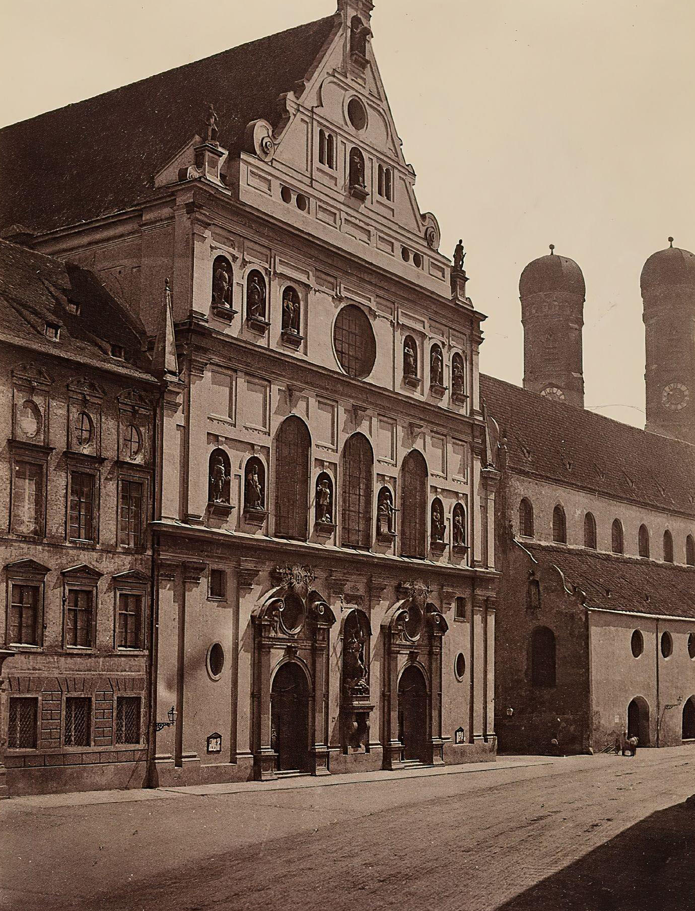 Georg Böttger, Michaelskirche, Munich, albumin print.