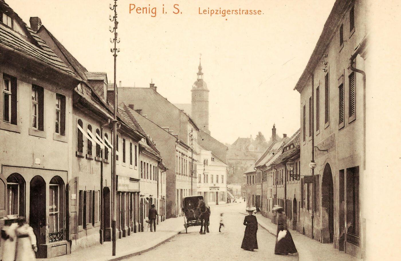 Covered wagons in Penig, Churches, Landkreis Mittelsachsen, Germany, 1903.