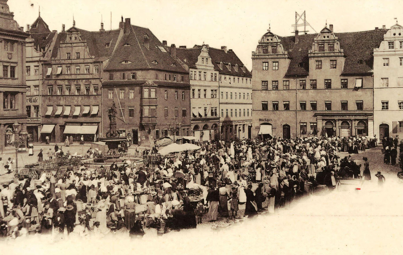Markets in Saxony, Water wells, Market squares in Landkreis Nordsachsen, Markt (Torgau), Landkreis Nordsachsen, Torgau, Marktplatz, Germany, 1901.