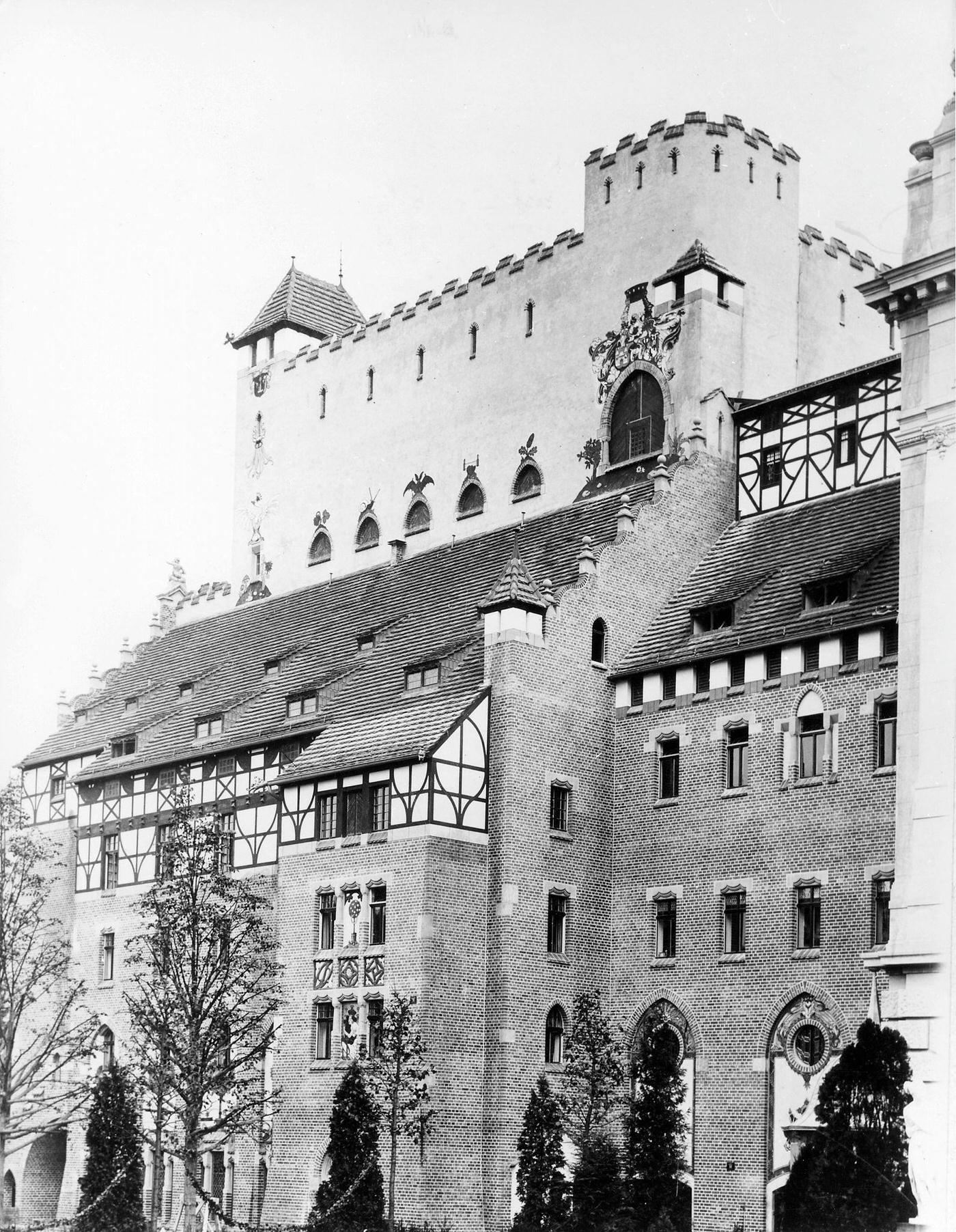 Theater des Westens exterior view, Berlin, Architect: Bernhard Sehring, 1900