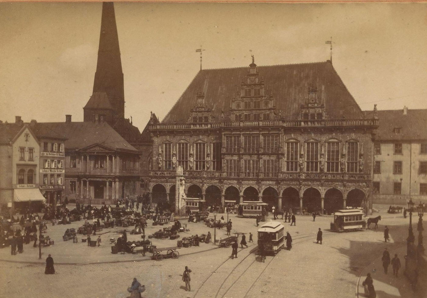 View of Bremer Marktplatz with town hall, Bremen Town Hall, Bremen, 1900.