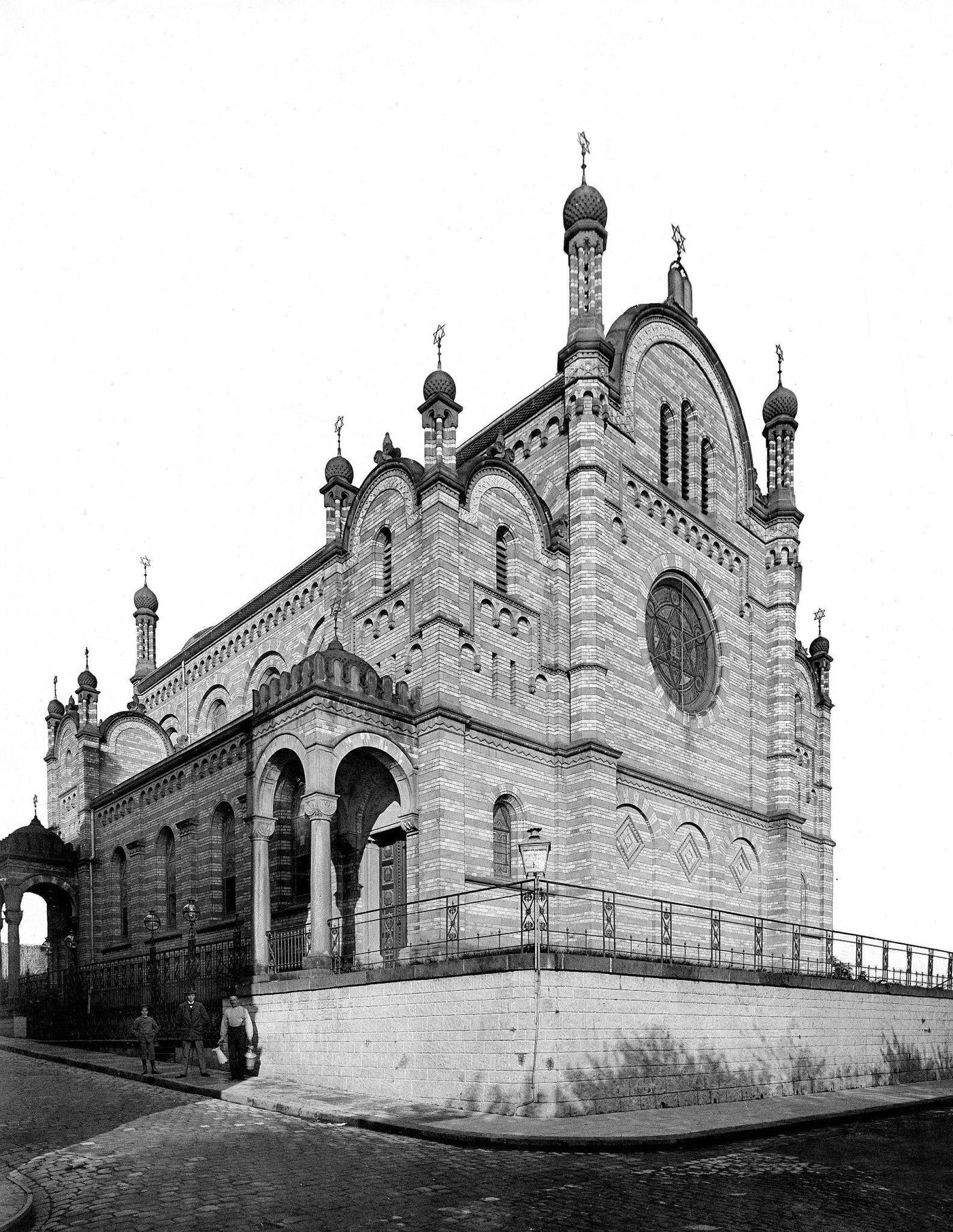 German Empire, Rhine-Province, Bonn: the new synagogue, Germany, 1900.
