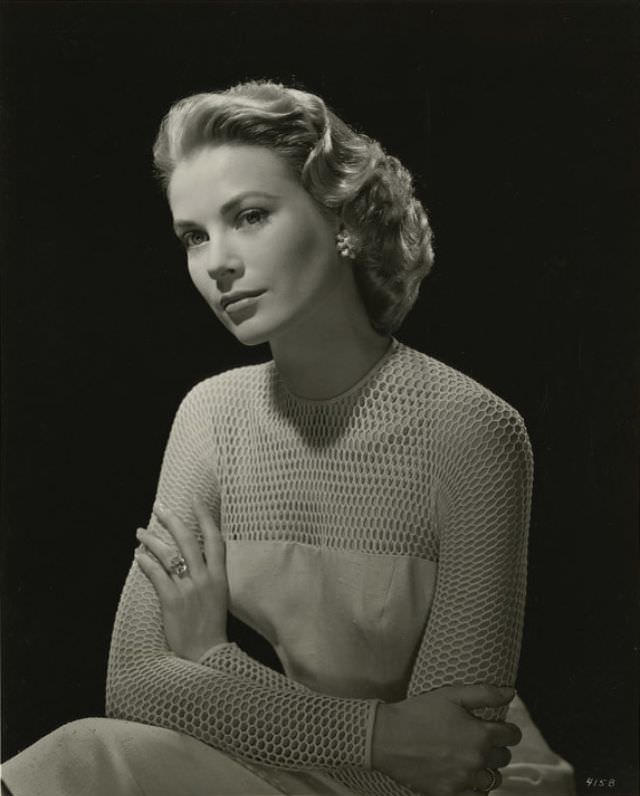 Capturing an Icon: Virgil Apger's 1950s Portraits of Grace Kelly