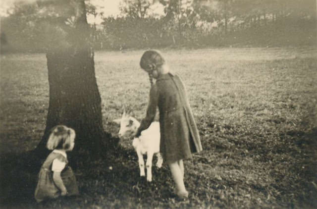 The little white goat always told the best stories, circa 1940s