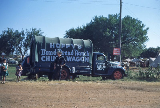 Hoppy's Bond Bread Ranch Chuck Wagon, Circa 1950s