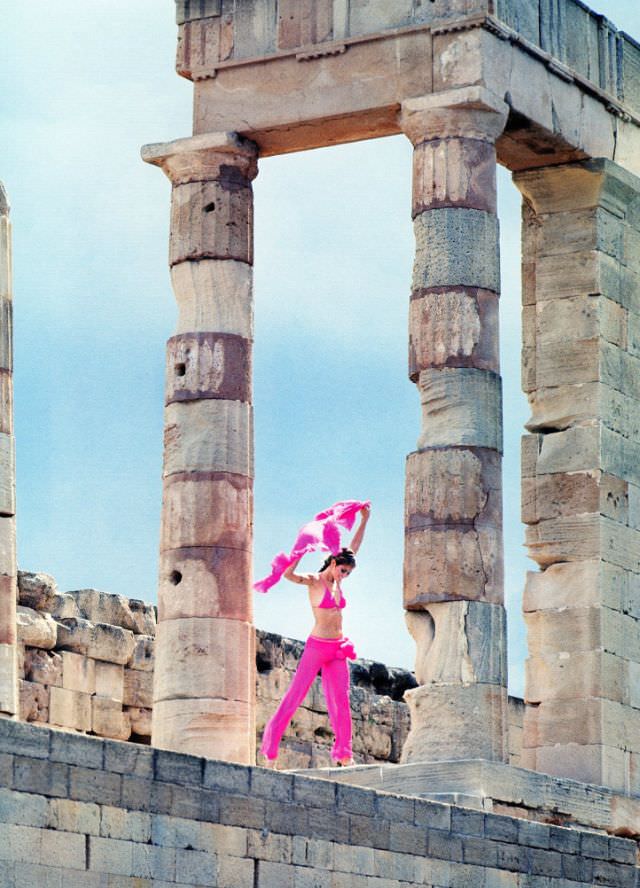 Maud Adams, Ormond Gigli Photo for Time, Greece, 1969