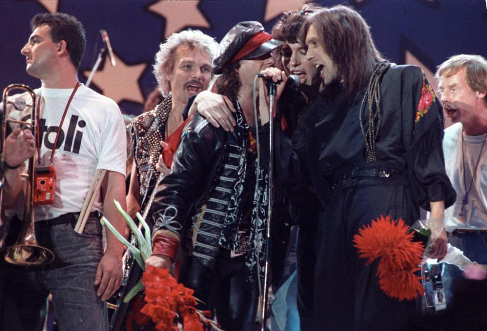 Jam session at the Moscow Music Peace Festival in Luzhniki.