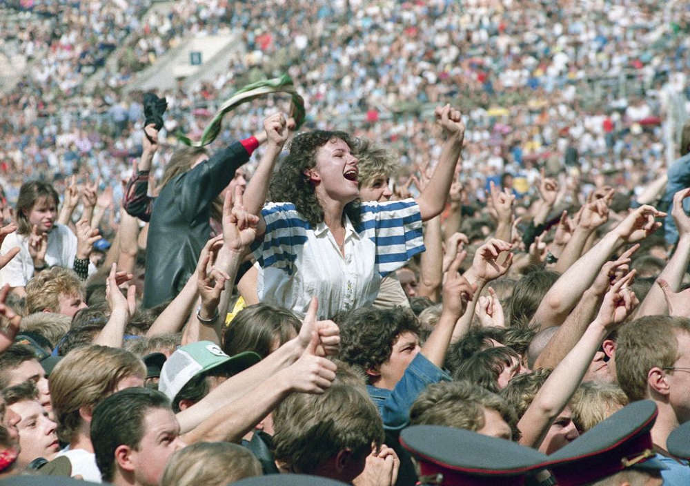 Fans at the Moscow Music Peace Festival.