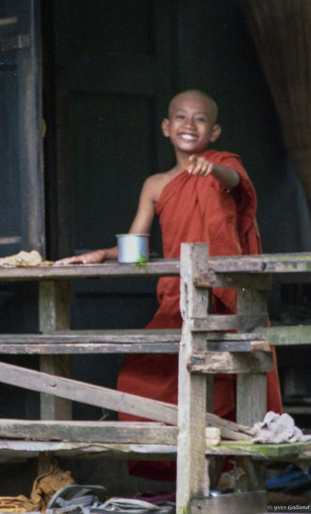 Yangon, Myanmar, 1982
