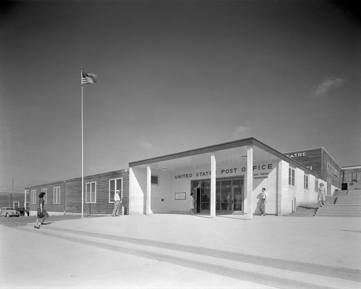 Post Office in Oak Ridge, Tennessee, 1944.