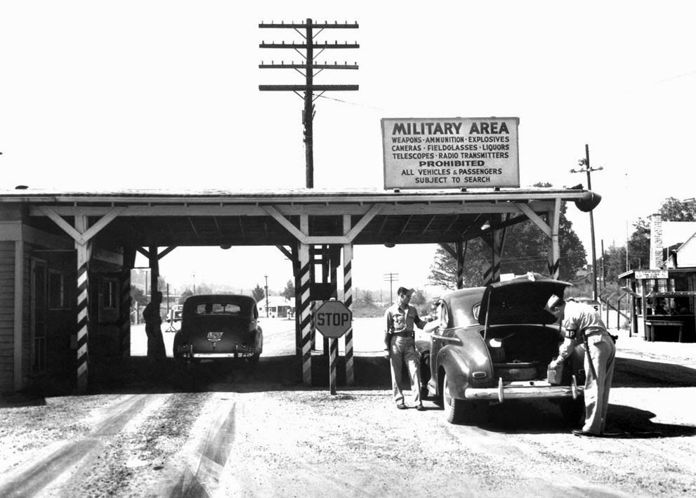Military Police man Elza Gate in Oak Ridge, Tennessee, 1945