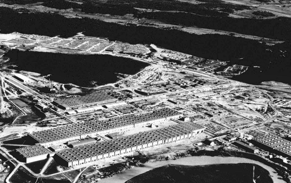 K-25 plant in Oak Ridge, 1945