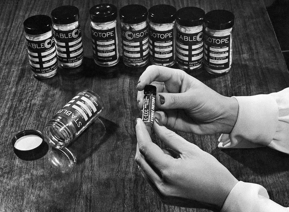 Employee at Oak Ridge electromagnetic process plant with stable isotope Molybdenum 92, January 1948