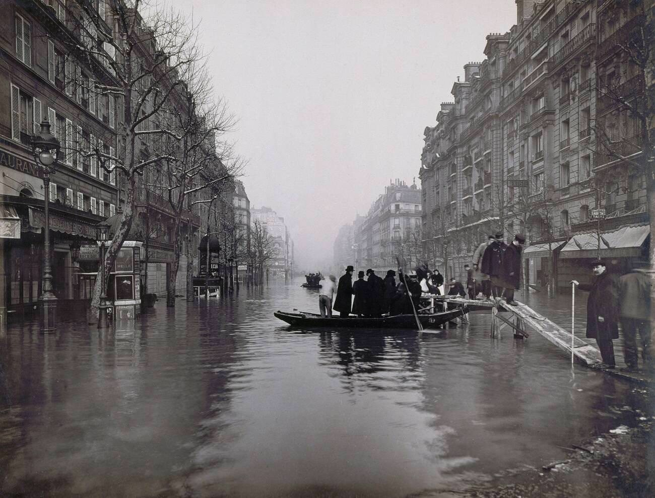Flood of the Seine - Rue de Lyon. Rue de Lyon, XIIth arr.