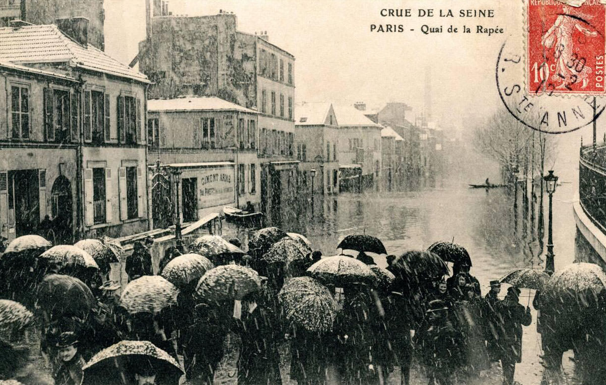 Great Flood 1910 Archive Paris France Vintage postcard of the Great Flood of January 1910.
