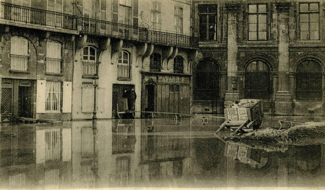 Flood in Paris, 1910 - Quai Conti.