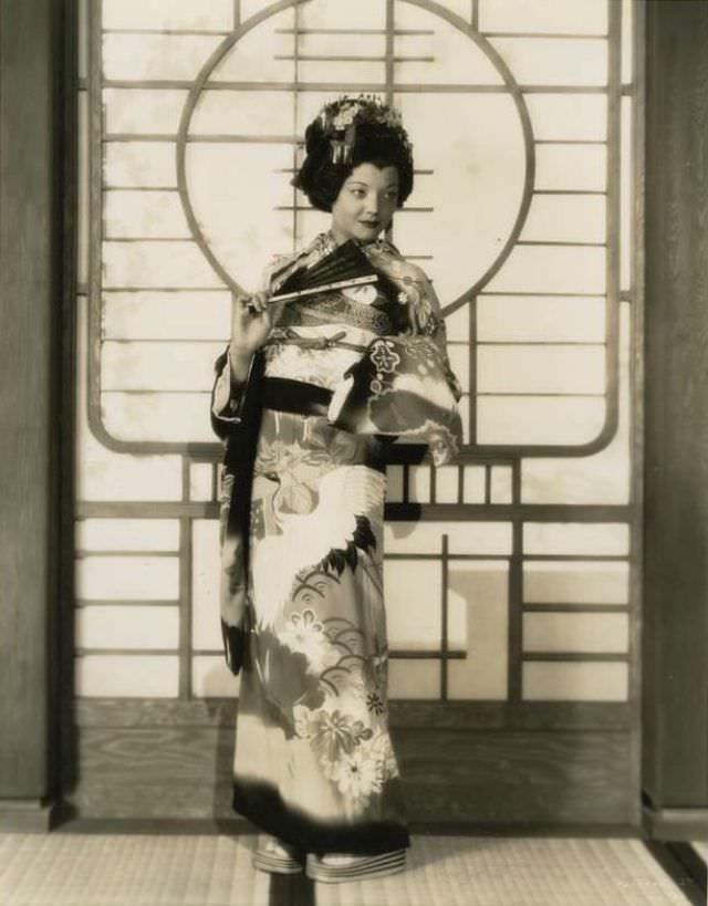 Sylvia Sidney and Her Unforgettable Performance in "Madame Butterfly" 1932