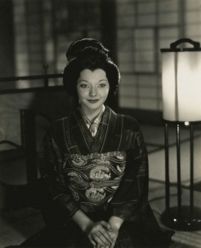 Sylvia Sidney and Her Unforgettable Performance in "Madame Butterfly" 1932