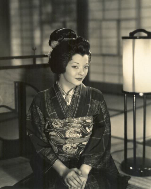 Sylvia Sidney and Her Unforgettable Performance in "Madame Butterfly" 1932