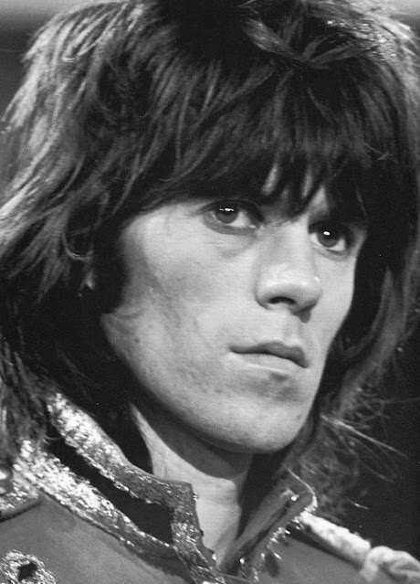 A Nostalgic Dive into the photos from The Rolling Stones Rock N’ Roll Circus