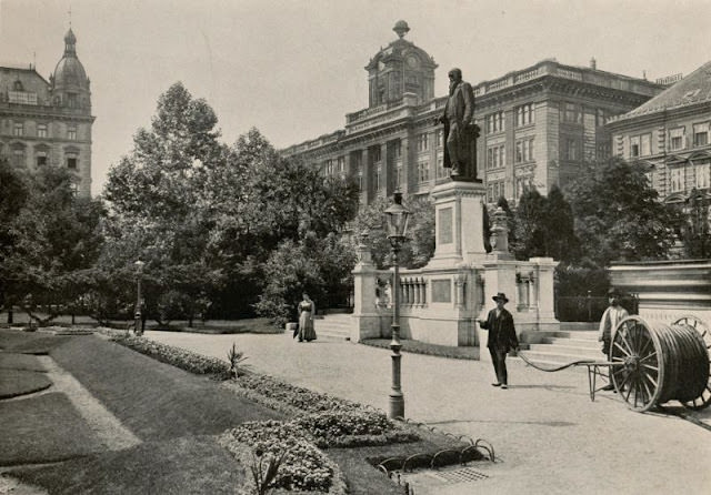 Friedrich-Schmidt-Denkmal , Vienna, 1900