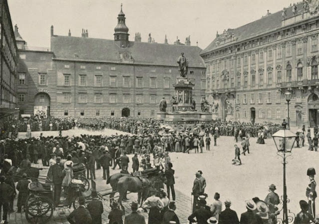 Innerer Burgplatz, Vienna, 1900