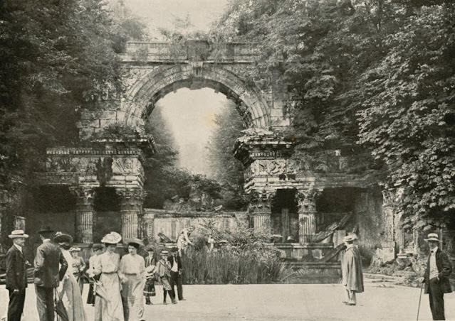 Roman Ruin of Schönbrunn, Vienna, 1900