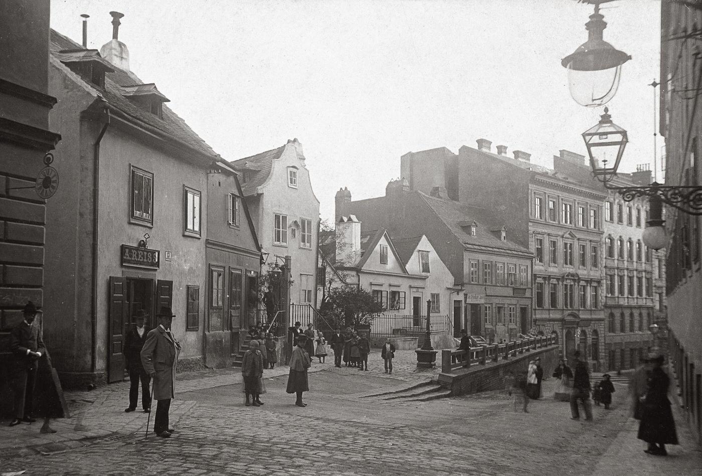 Kaunitzlbergl in Vienna VI., Between Gumpendorfer street and Magdalenen street, Around 1900s