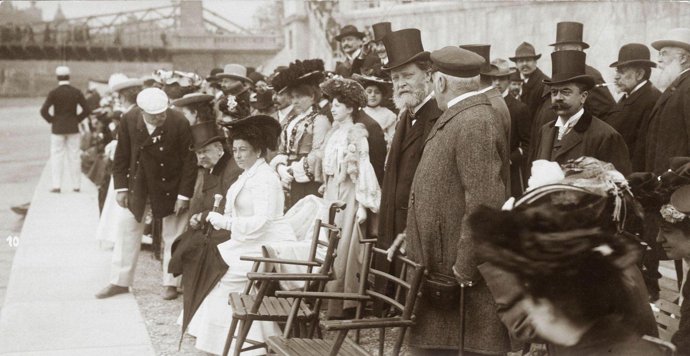 Mayor Karl Lueger watching rowers on the Danube canal, Vienna, May 10th 1903