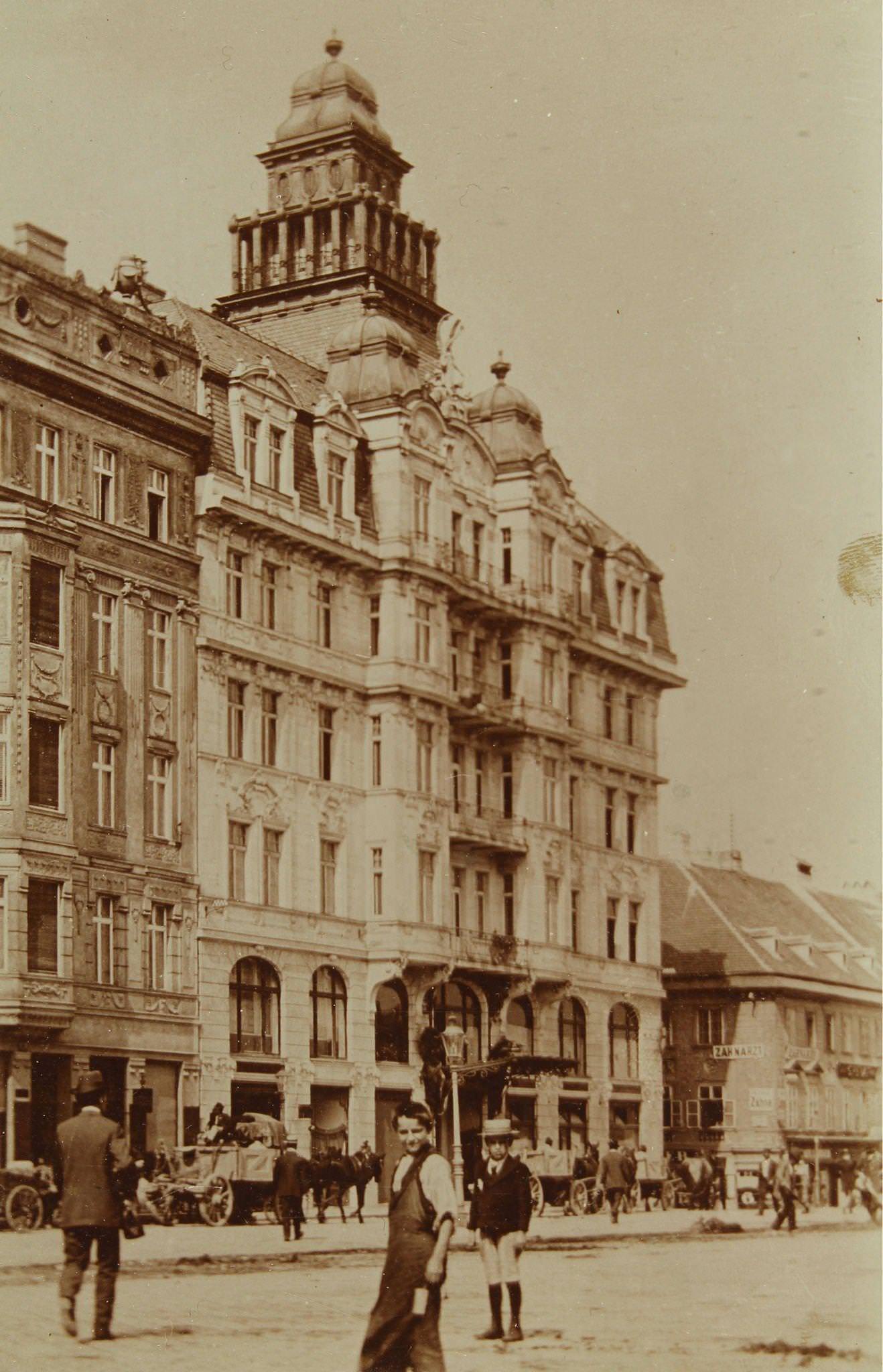 The Renovated Theater An Der Wien In Vienna Of The Left Line, Mariahilf district after modification by Fellner & Helmer in 1902, About 1905