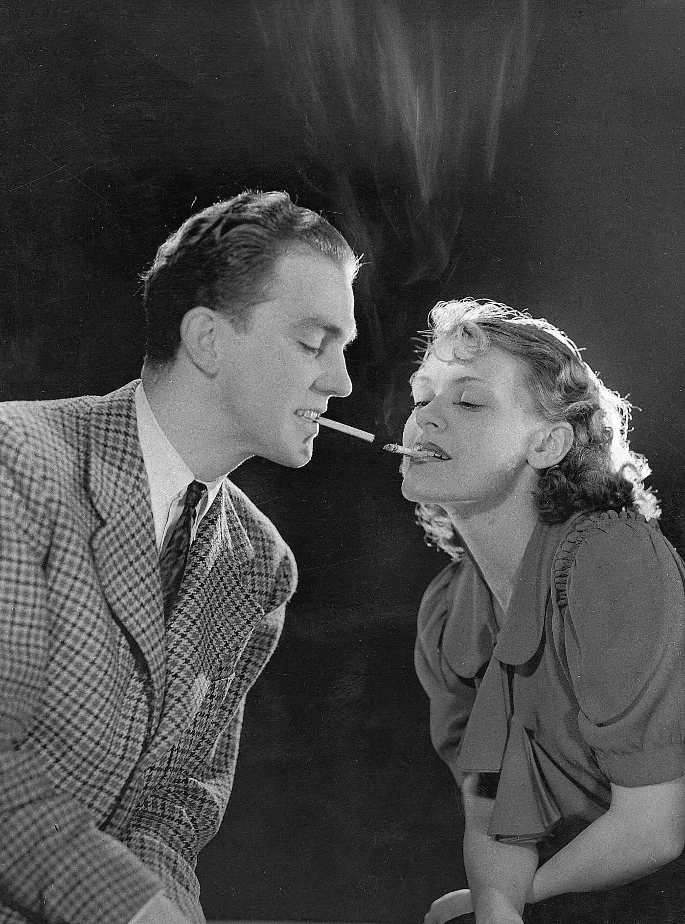 Smoking couple, 1930.