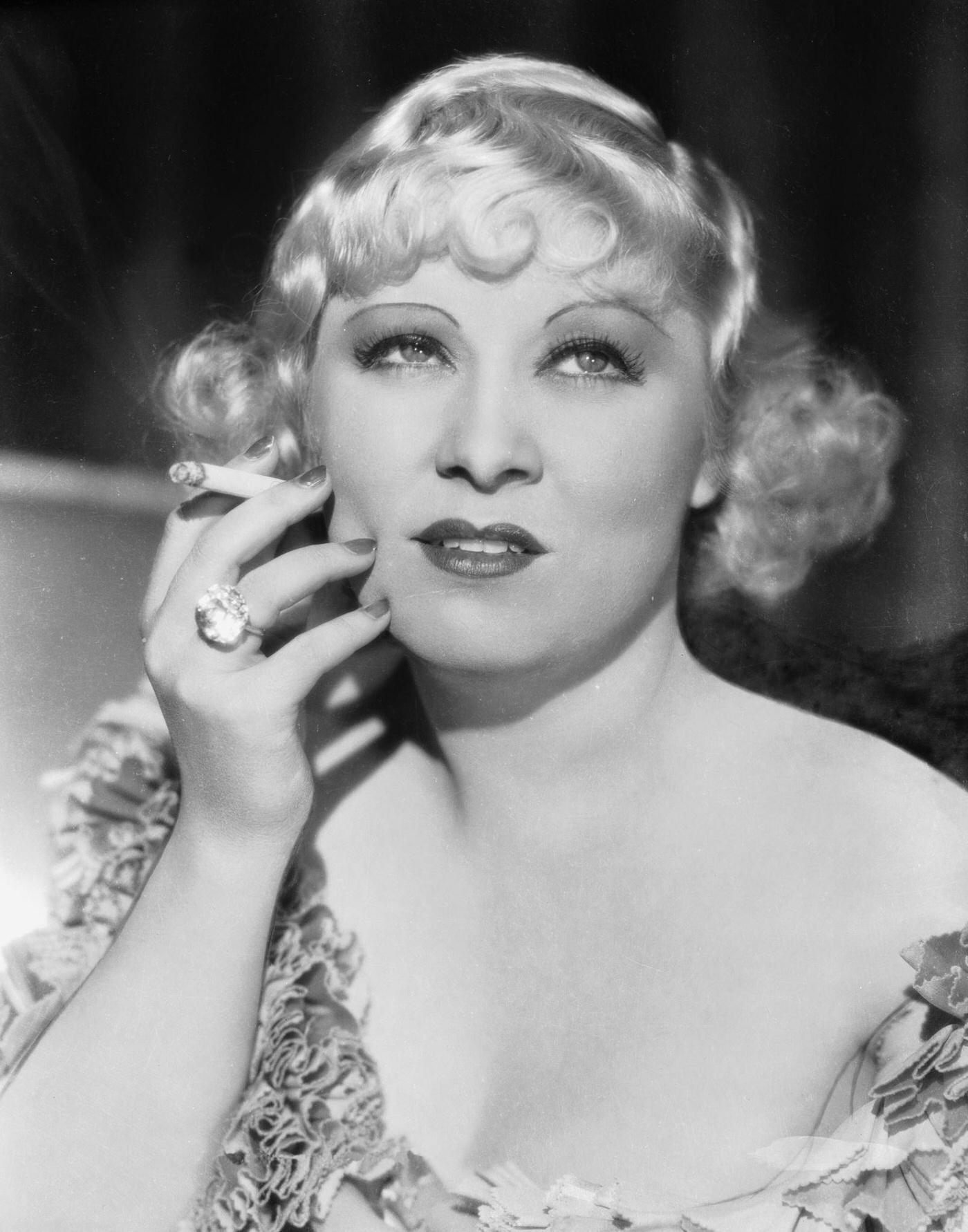 The original Hollywood sex symbol, Mae West, 1933