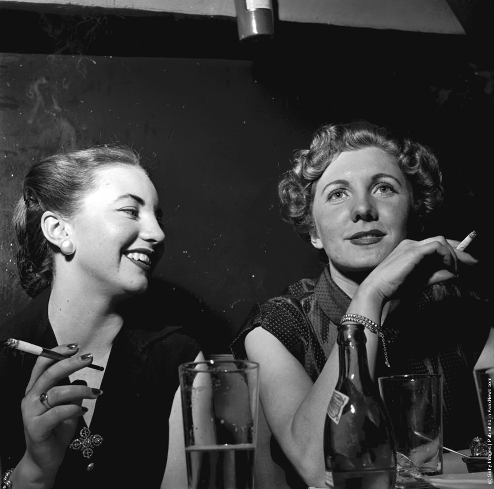 Drinking and smoking in the Mannequin Club, 1956.
