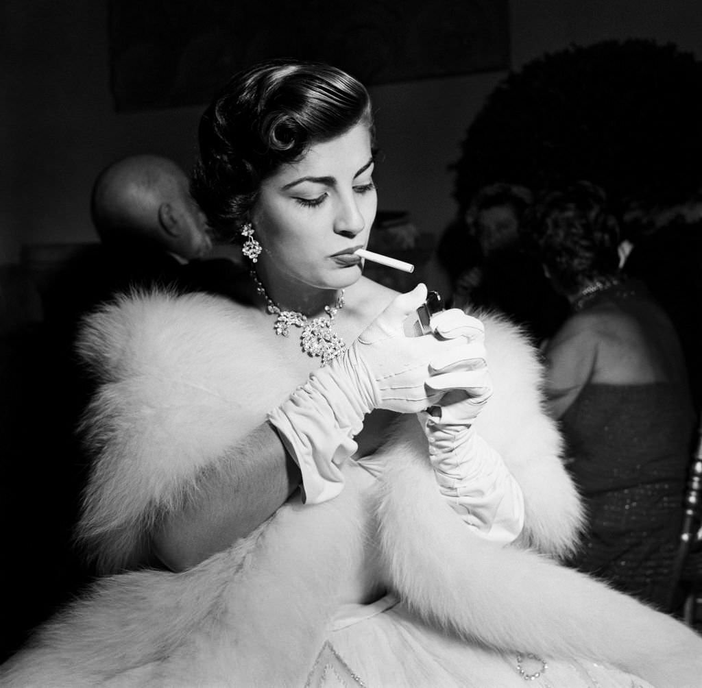 Greek actress Irene Papa smoking a cigarette, 1952.