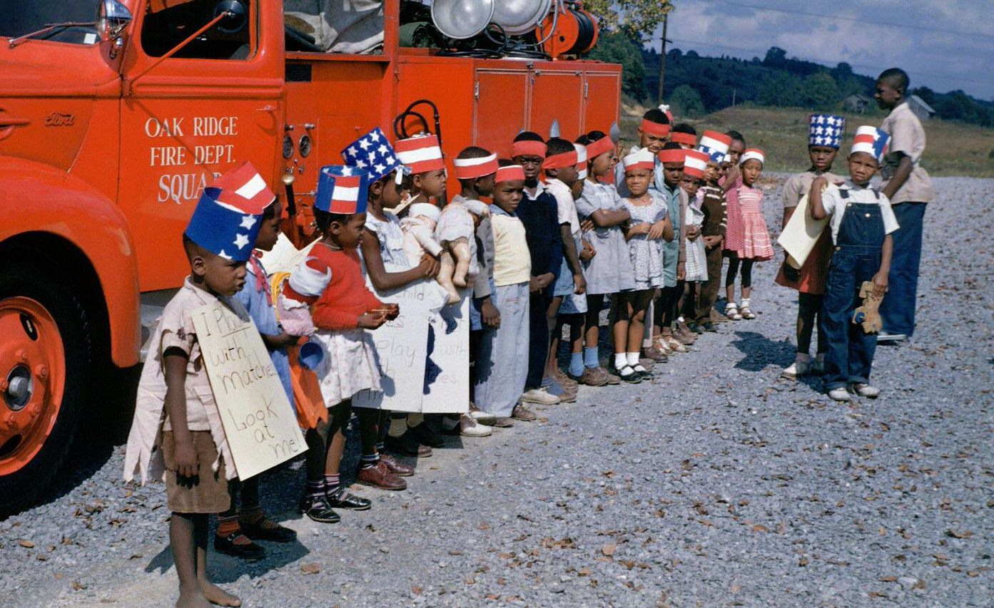 Redefining the 'Secret City': 1960s Photos Showcase Oak Ridge's ...