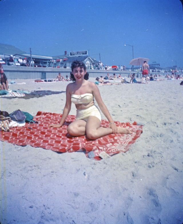 Found Photos Capture Women in Bathing Suits From the 1940s